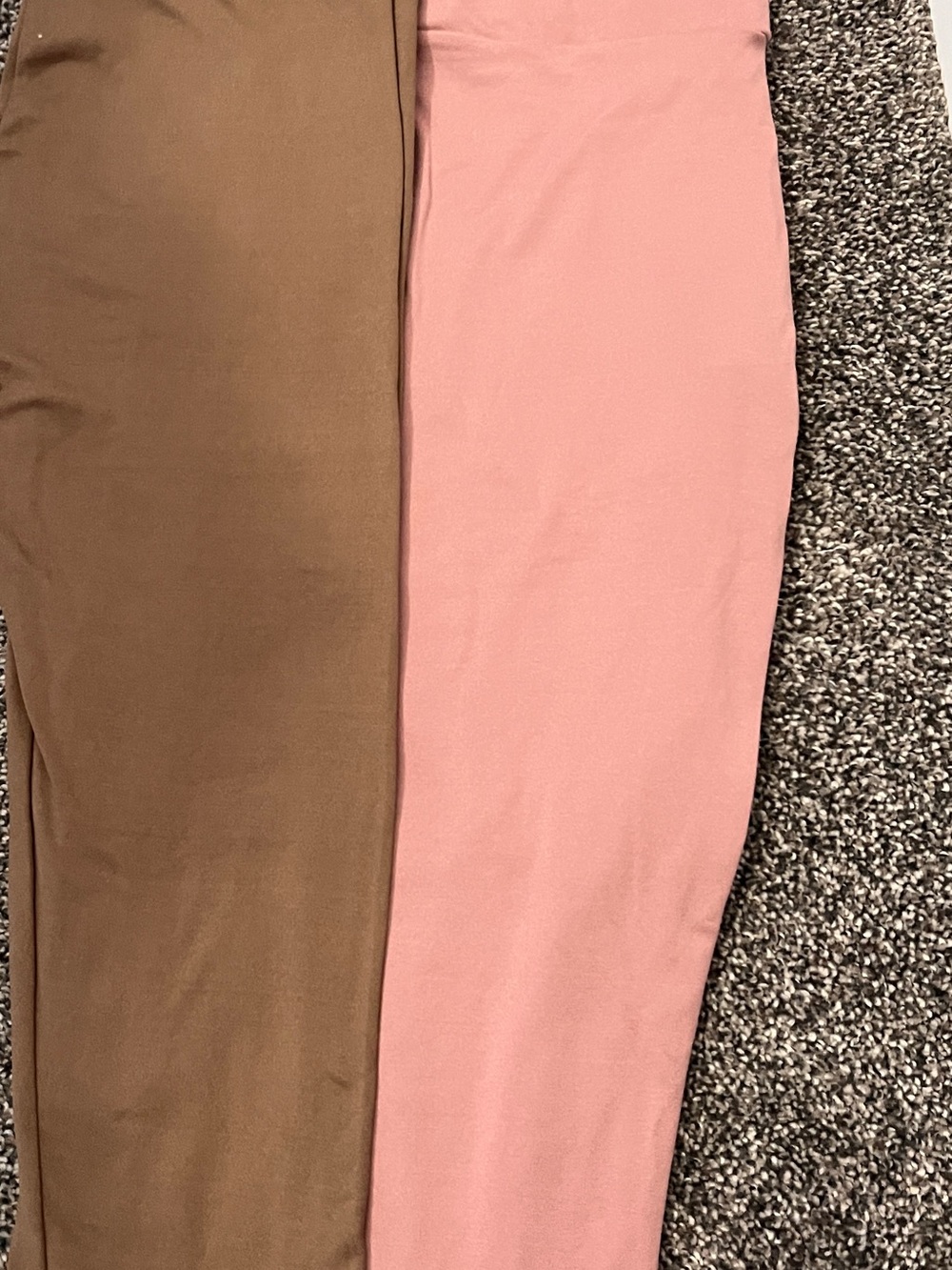 Ladies Two-Pack soft Capri Leggings — Pink & Brown